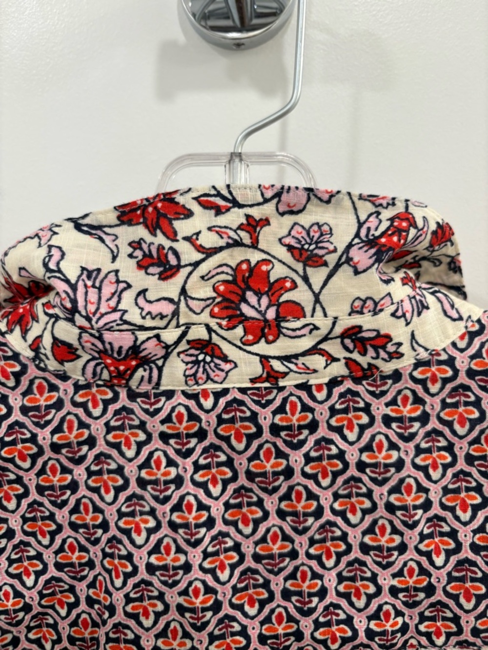 J. Jill Red White Floral Patchwork Boho Cotton Button Down Size Medium Petite - Picture 11 of 14